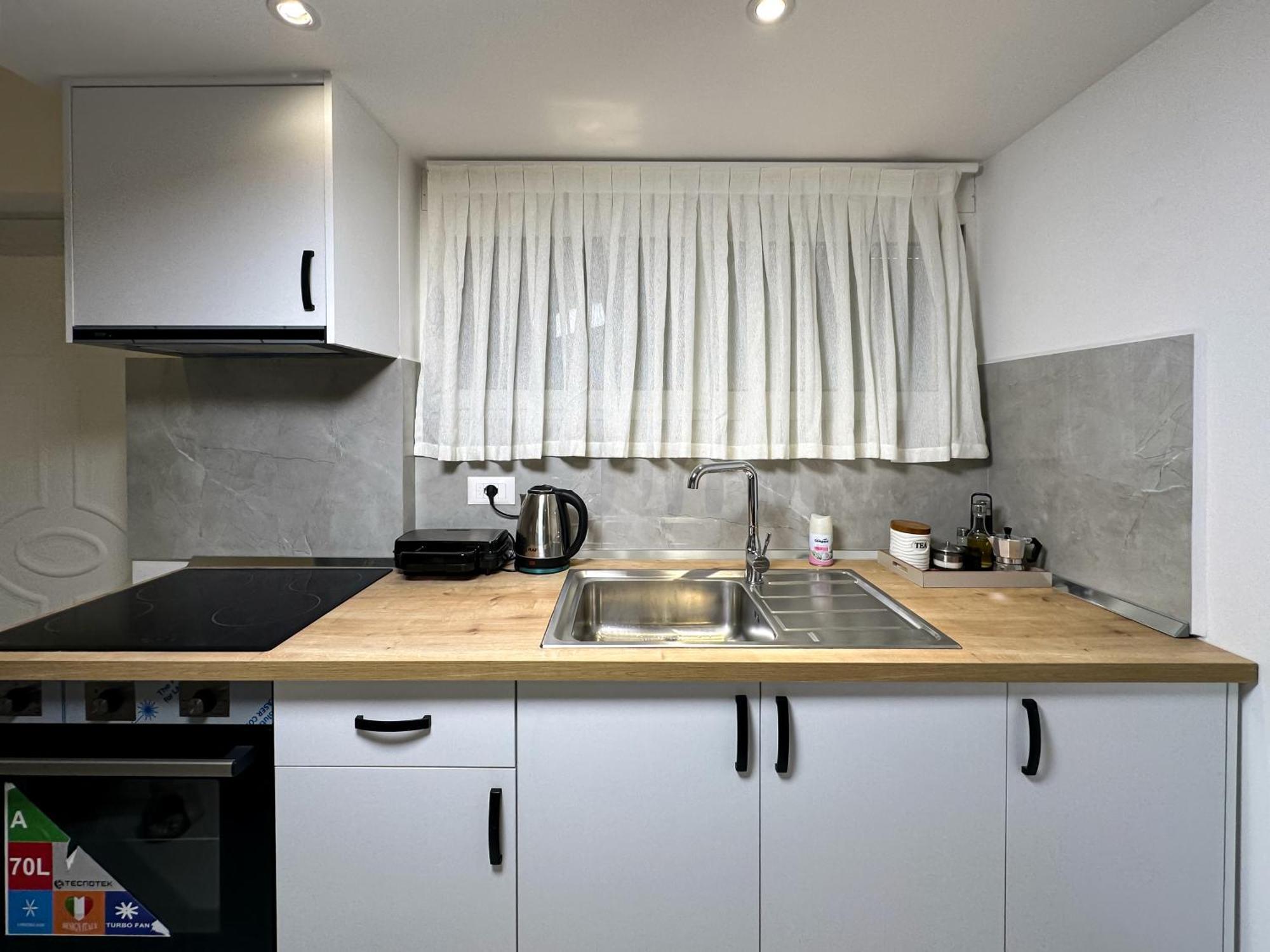 Home Select Tirana 2 Номер фото
